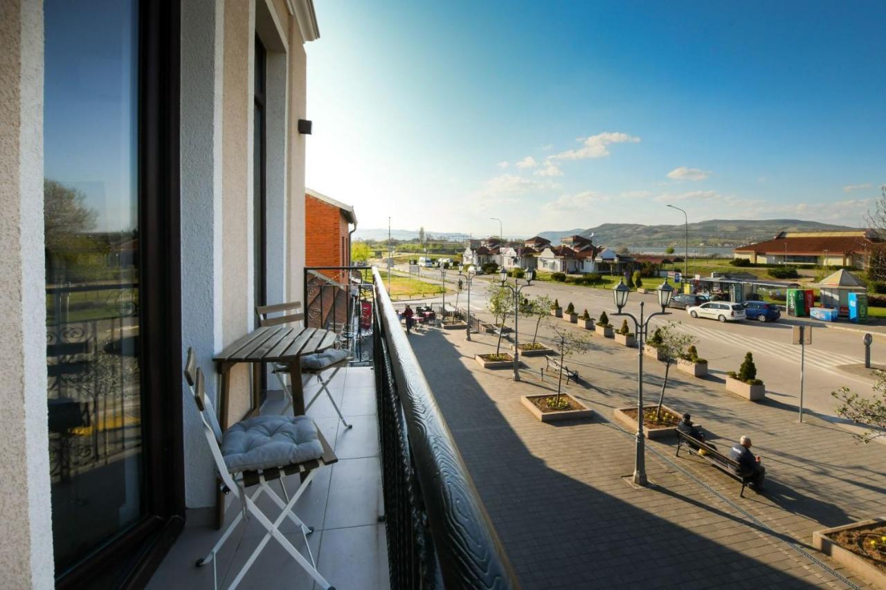 Central Apartments Kladovo Exterior foto